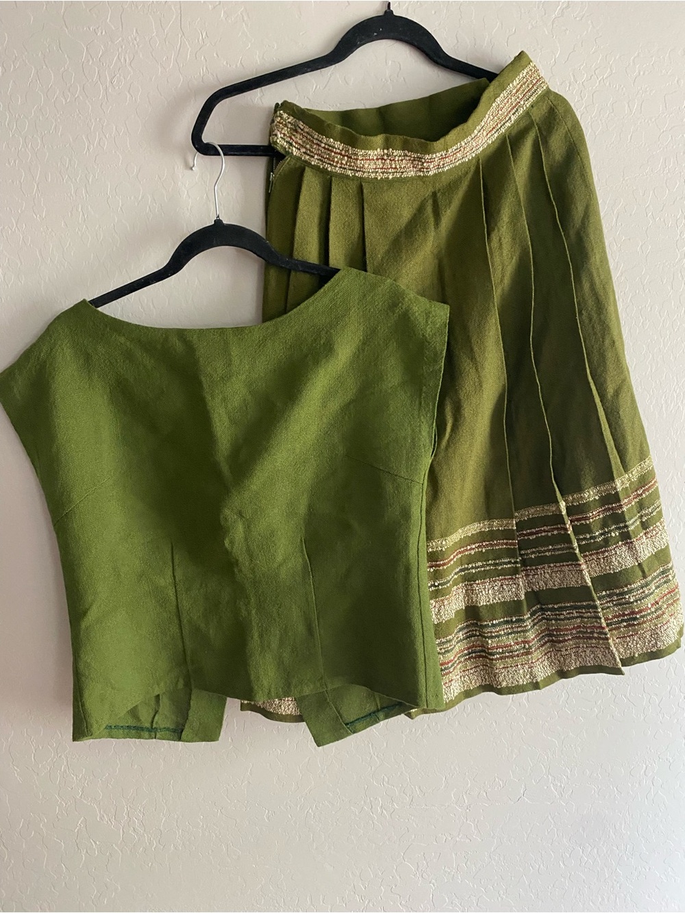Vintage Chamberlins Handwovens Olive Green Tweed Two Piece Skirt Crop Top Set